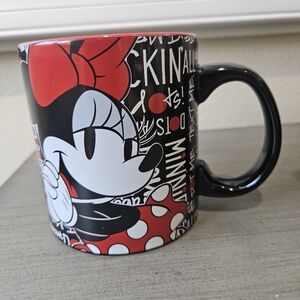 GREAT condition! DISNEY black & red Minnie Mouse 20 oz mug